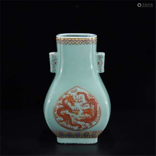 A Chinese Celadon-Glazed Vase,Qing Dynasty