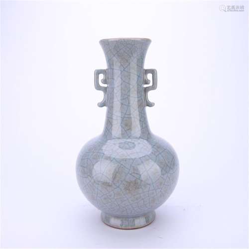 A Chinese Geyao Vase,Qing Dynasty