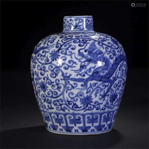 A Chinese Blue And White Vase,Qing Dynasty