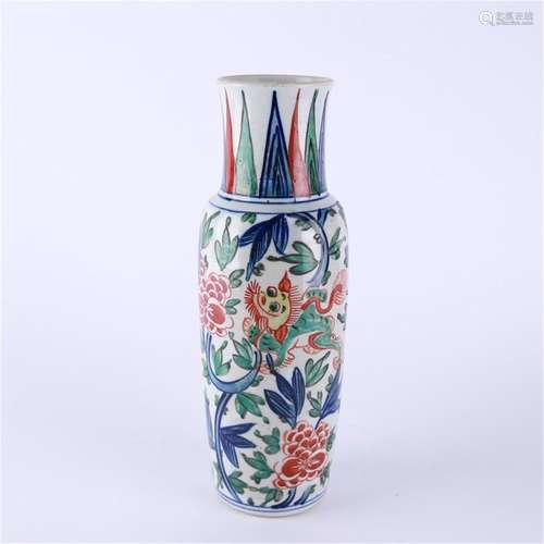 A Chinese Wucai Vase,Qing Dynasty