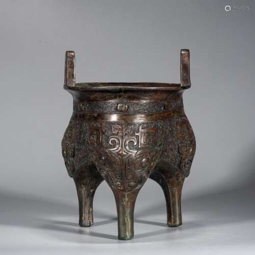 An Archaic Bronze Vessel,Western Zhou Dynasty