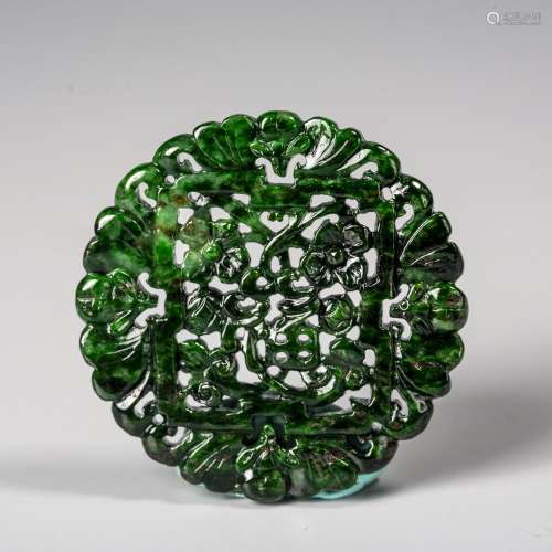 A Chinese Carved Jadeite Pendant,Qing Dynasty