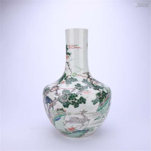 A Chinese Wucai Deer And Crane Vase,Qing Dynasty