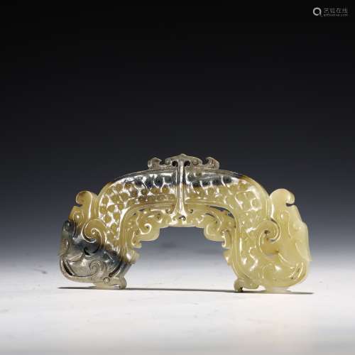 Ancient a pair of jade ornaments with dragon pattern