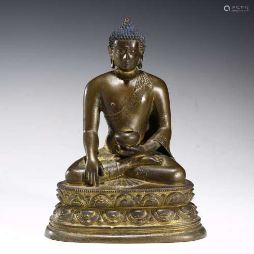 Qing Dynasty bronze Buddha statue