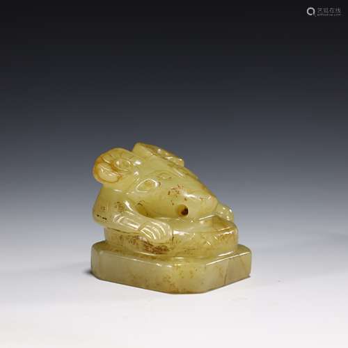 Ancient jade bears