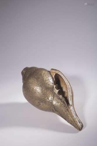 Bronze Screwed Floral Inset Conch