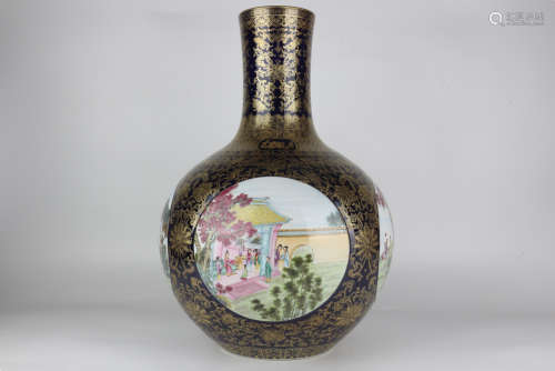 Qing QianLength enamelled vase with figures in blue and gold...