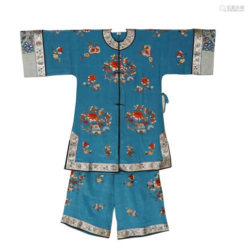 Qing dynasty embroidered gown for women