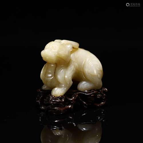 Qing Dynasty Hetian white jade auspicious beast wooden ganod...