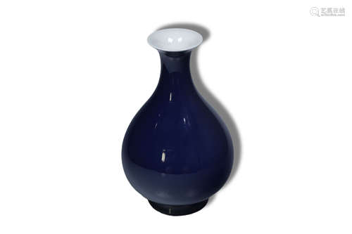 A Blue Glazed Porcelain Vase