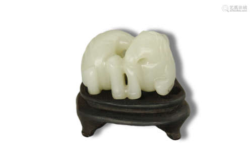 A Double Horse Jade Figure Ornament