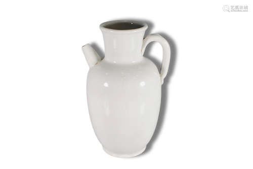 A Ding Kiln Porcelain Pot