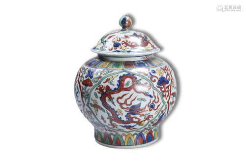 A Wucai Dragon Pattern Porcelain Jar