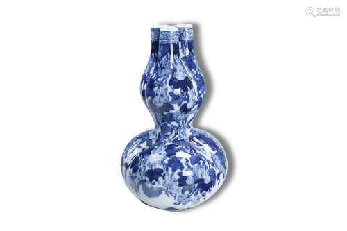 A Blue and White Gourd Pattern Porcelain Vase