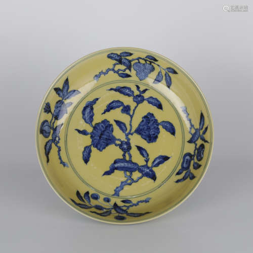 Ming,Yellow Glazed Blue and White Plate