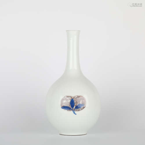 17TH Blue and white glaze red bottle