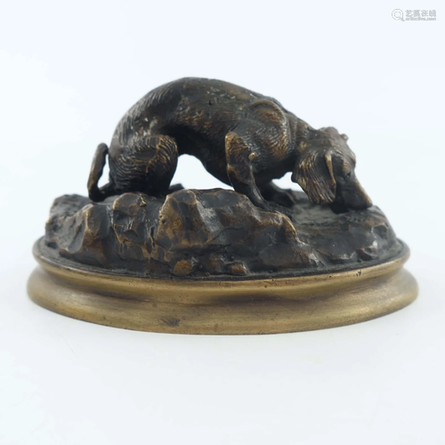 Y..Mongmiey, a bronze study of a pointer