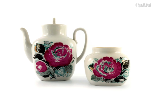Lomonosov, a Russian porcelain teapot an