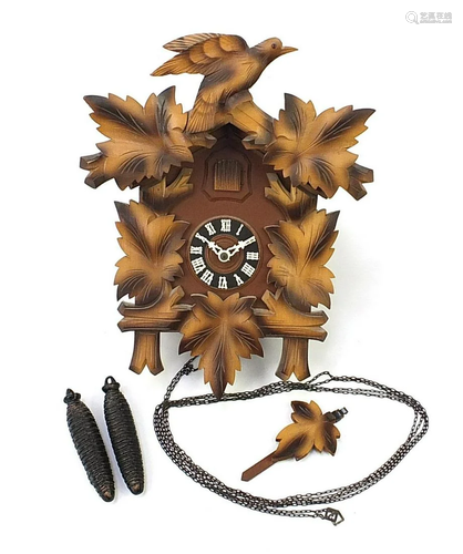 Carved Black Forest cuckoo clock, 38cm high