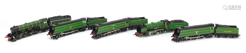 Five Hornby 00 gauge locomotives with tenders including