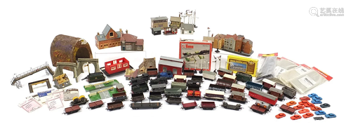 00 gauge model railway accessories including track side