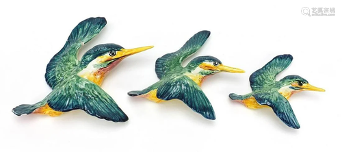 Three Beswick porcelain kingfisher birds wall plaques,