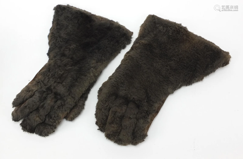 Pair of vintage driving gloves from the estate of Dr