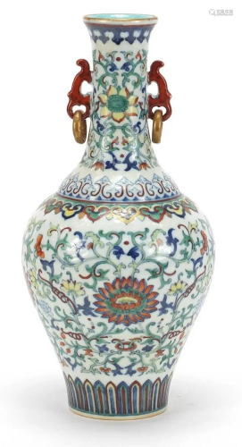 Good Chinese doucai porcelain vase with iron red ring