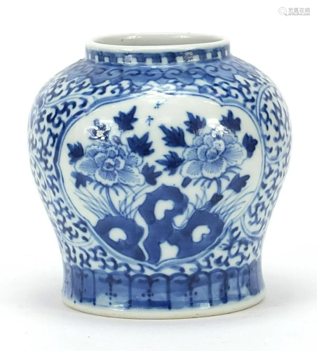 Chinese blue and white porcelain vase hand painted with
