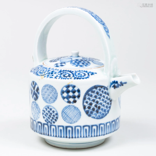 Japanese Imari Blue and White Porcelain Sake Pot and