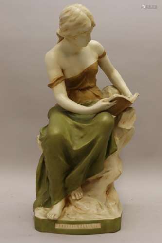 Roal dux beeld van zittende dame met boek' - Hoogte 45,5 cm....