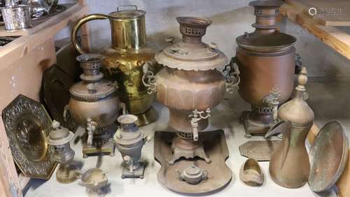 Lot koperen samovars en ander koper