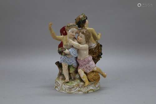 Lieftallige porseleinen groep met 4 cupido's, Meissen (veel ...