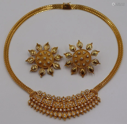 JEWELRY. Indian Style 18kt Gold and Diamond Suite.