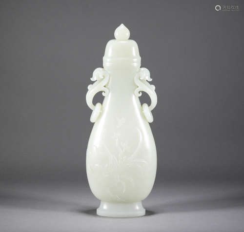 Qing Dynasty - Hetian Jade Flower Vase