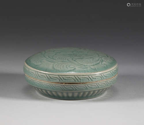 Song Dynasty - Celadon Powder Box