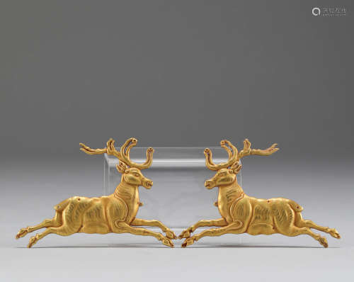 Liao Dynasty - A Pair of Pure Gold Deer