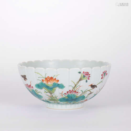 A Famille Rose Bird&Lotus Pond Bowl