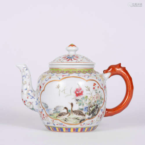 A Famille Rose Flower&Bird Tea Pot
