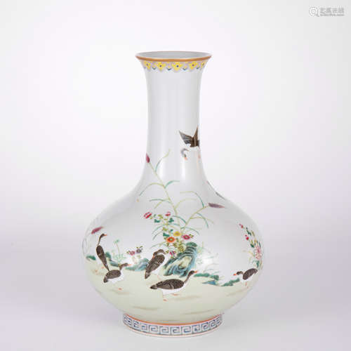 A Famille Rose Flower&Birds Bottle Vase