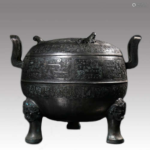 A Bronze Ritual Three-Tiger Tripod Vessel Ding