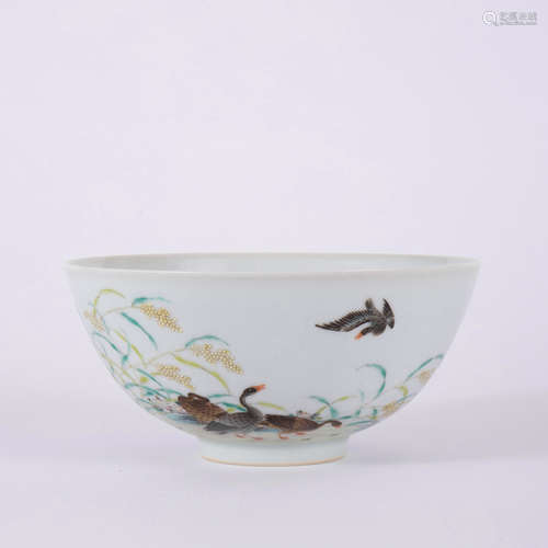 A Famille Rose Flower&Bird Bowl