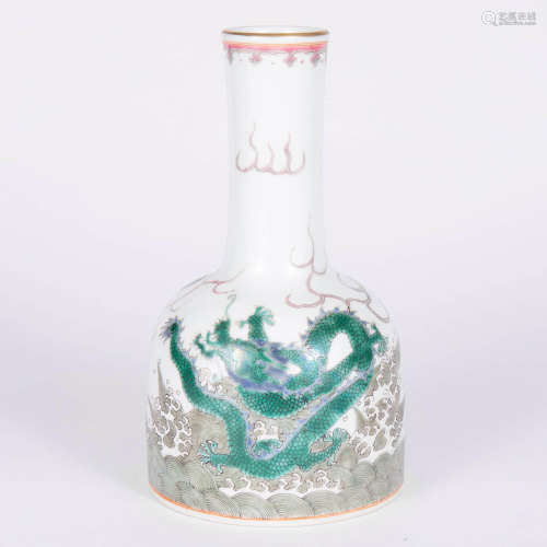 A Famille Rose Dragon&Wave Mallet-Form Vase