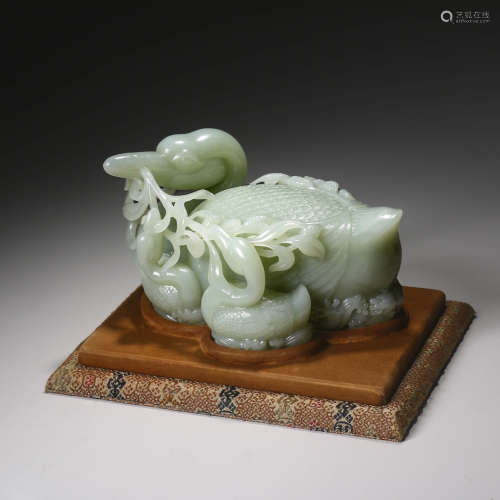A Carved Jade Goose Ornament