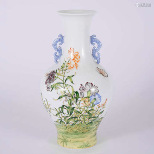 A Falangcai Flower Double-Eared Vase