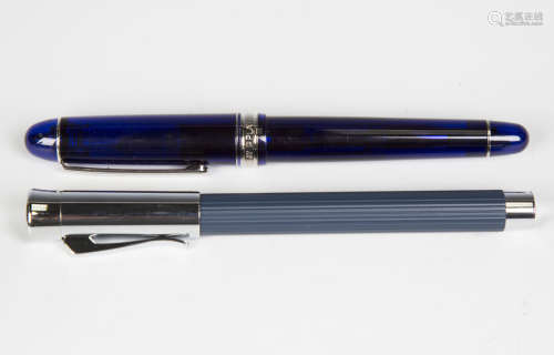 A Platinum 3776 Blue fountain pen, the nib detailed '14K B 5...