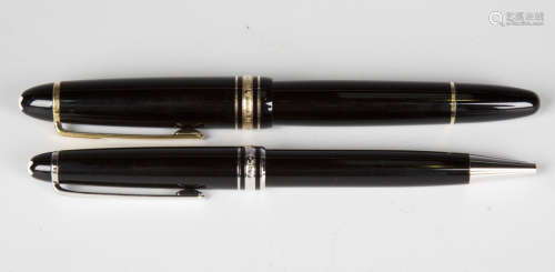 A Montblanc Meisterstück fountain pen, the nib detailed '14K...