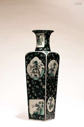 A CHINESE SQUARE FAMILLE NOIRE 'BIRDS AND FLOWERS' VASE