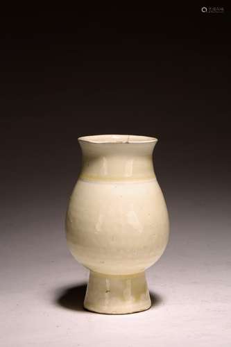 A CHINESE DING-TYPE PEAR SHAPED VASE